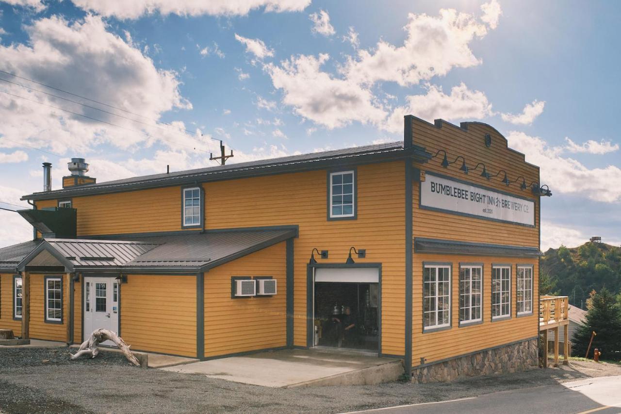 Bumblebee Bight Inn Pilley's Island エクステリア 写真